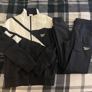 Reebok Mens Track Suit Size XS